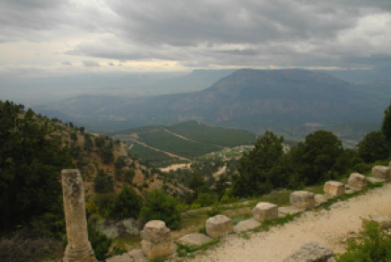 image of a Roman road in the mountains
